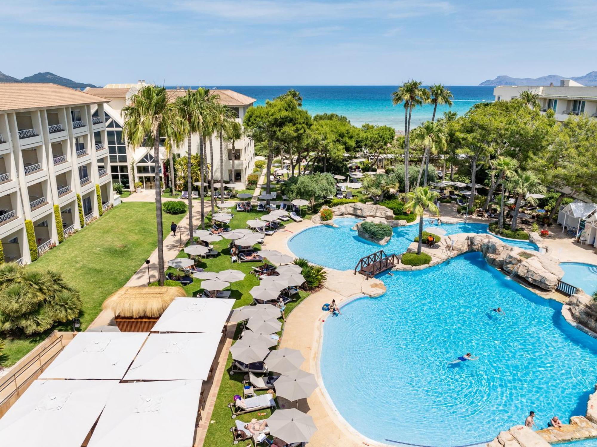 Grupotel Parc Natural & Spa Плайя-де-Муро Екстер'єр фото Hilton Mallorca Resort and Spa